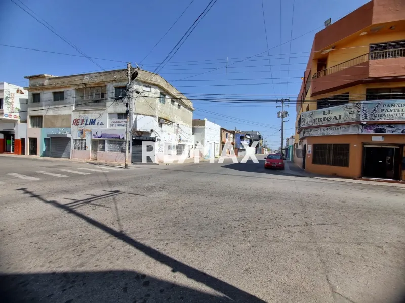 En Alquiler Local Comercial Centro, Punto Fijo, Falcón, 4102, VEN