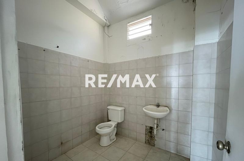 En Alquiler Local Comercial Centro, Punto Fijo, Falcón, 4102, VEN