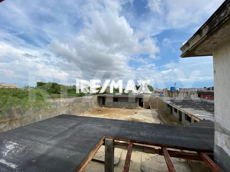 En Venta Edificio AV. GENERAL PELAYO PUERTA MARAVEN