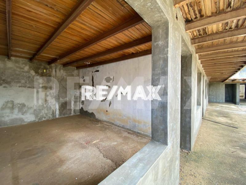 En Venta Edificio AV. GENERAL PELAYO PUERTA MARAVEN