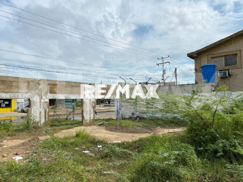 En Venta Edificio AV. GENERAL PELAYO PUERTA MARAVEN