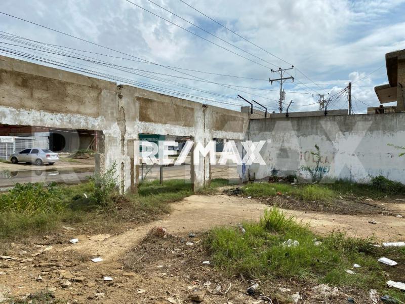 En Venta Edificio AV. GENERAL PELAYO PUERTA MARAVEN