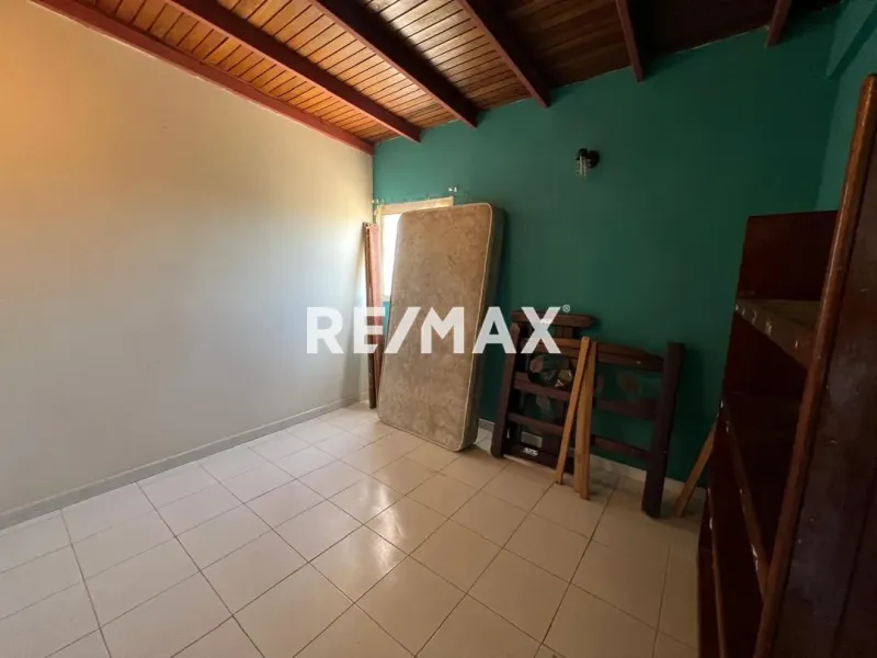 En Alquiler Apartamento URBANIZACION CASACOIMA - Foto 3