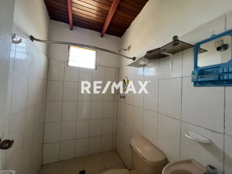 En Alquiler Apartamento URBANIZACION CASACOIMA - Foto 4