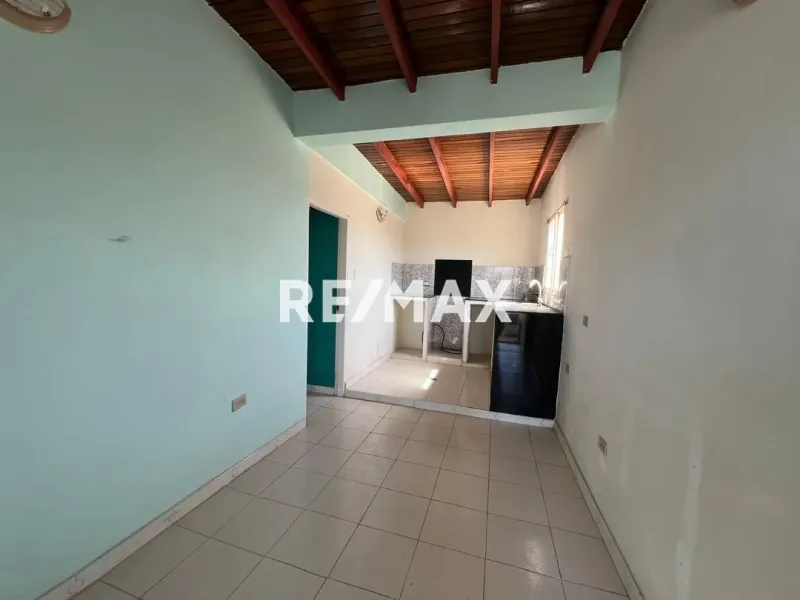 En Alquiler Apartamento URBANIZACION CASACOIMA - Foto 7