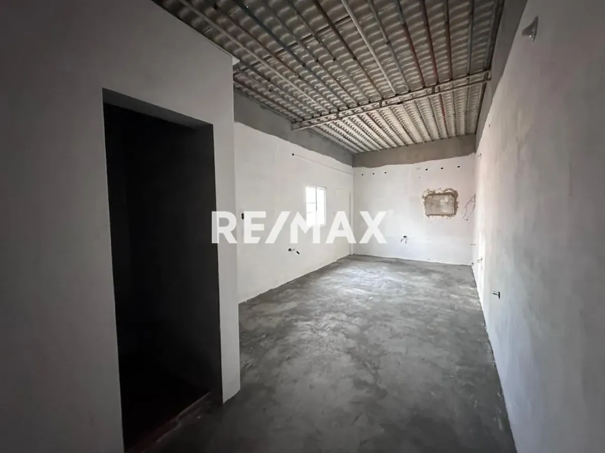 En Venta Local Industrial y Galpón Avenida 27 de Febrero, Caja de Agua, Punto Fijo, Falcón, 4102, VEN - Foto 4