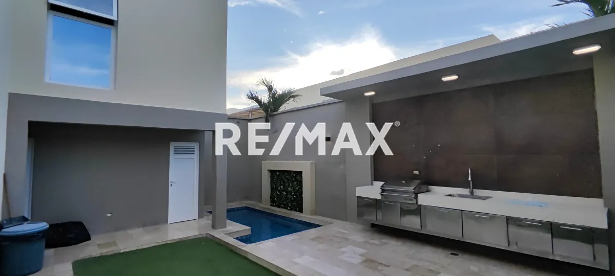 En Venta Casa o TownHouse Puerta Maraven, Cardón, Falcón, 4154, VEN