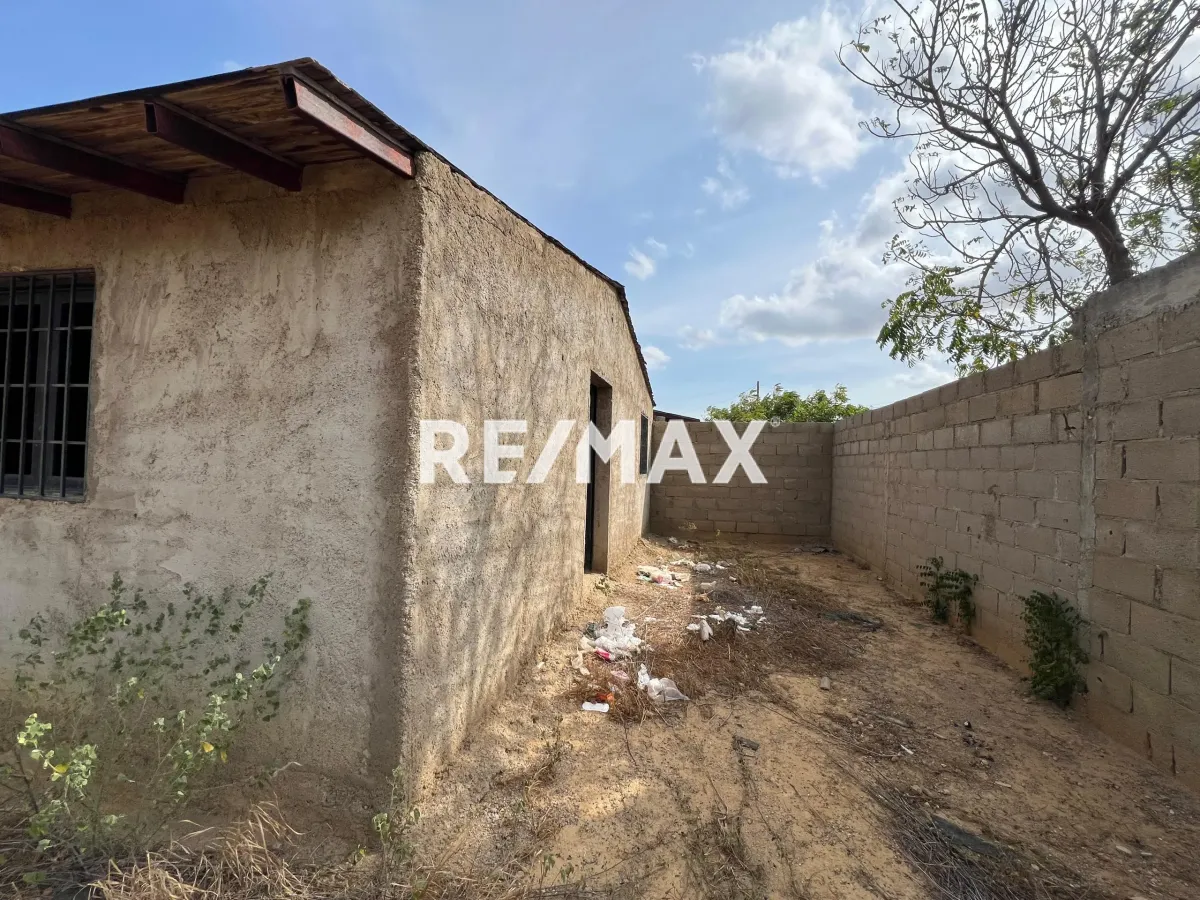 En Venta Casa o TownHouse EL CARDON EDO FALCON - Foto 3