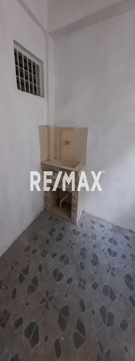 En Alquiler Local Comercial Calle Girardot, Centro, Punto Fijo, Falcón, 4102, VEN - Foto 5