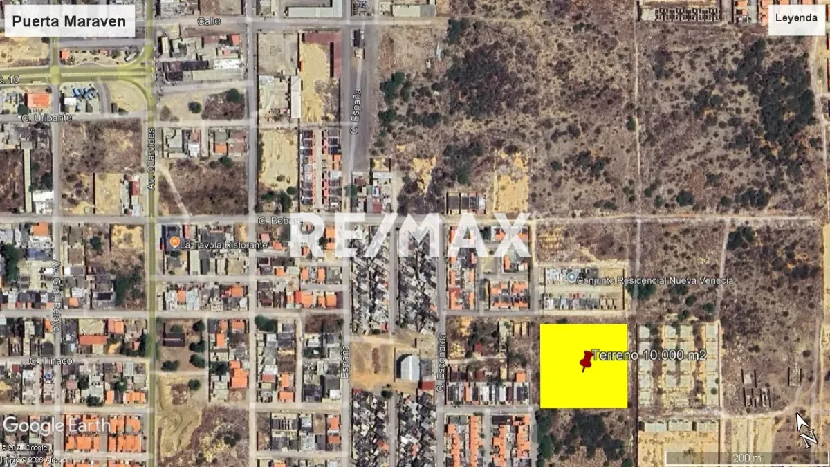 En Venta Terreno y Parcela Urbanización España, Puerta Maraven. - Foto 2