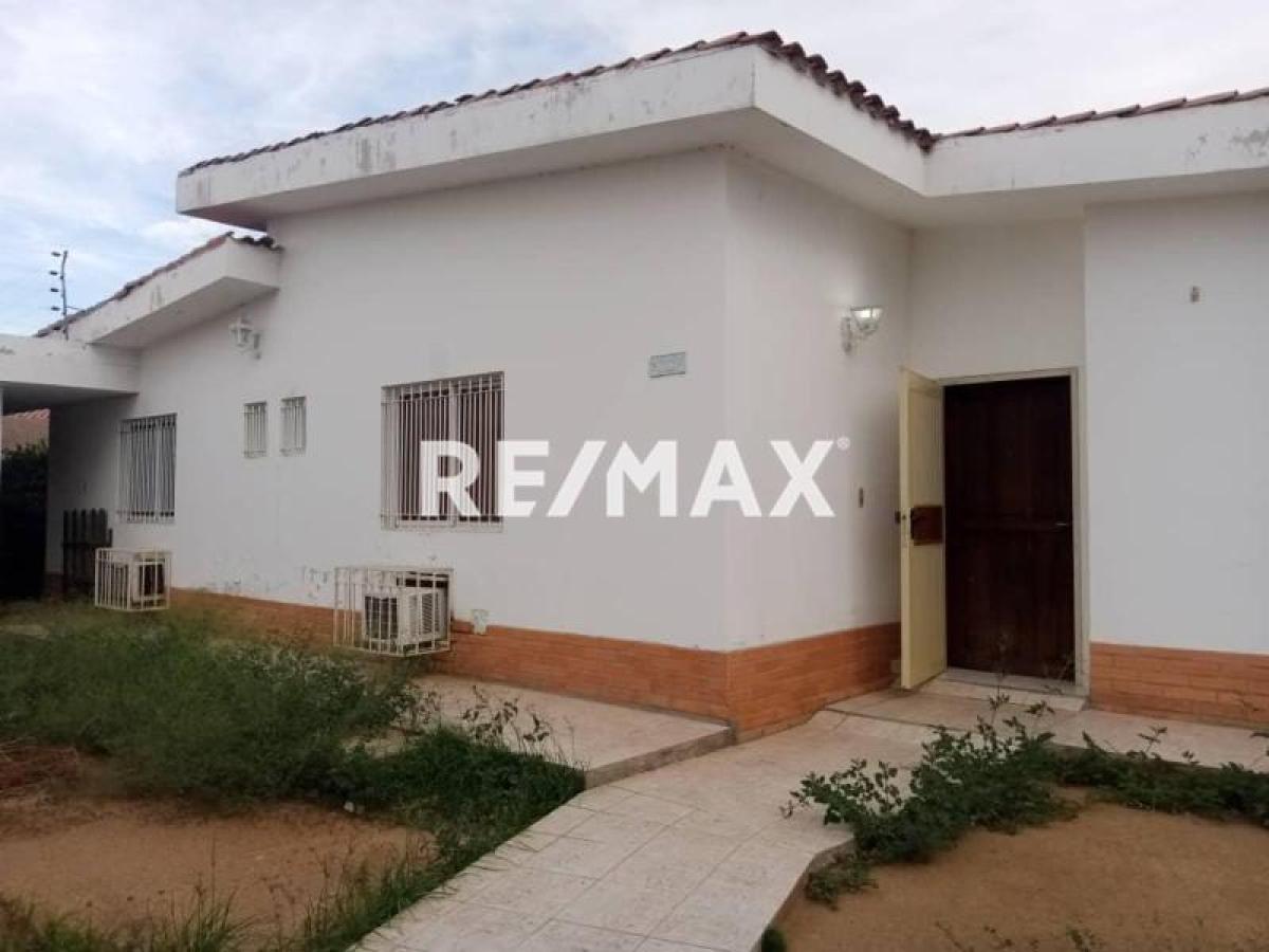 En Venta Casa o TownHouse Urb. Zarabon. Comunidad Cardón - Foto 1