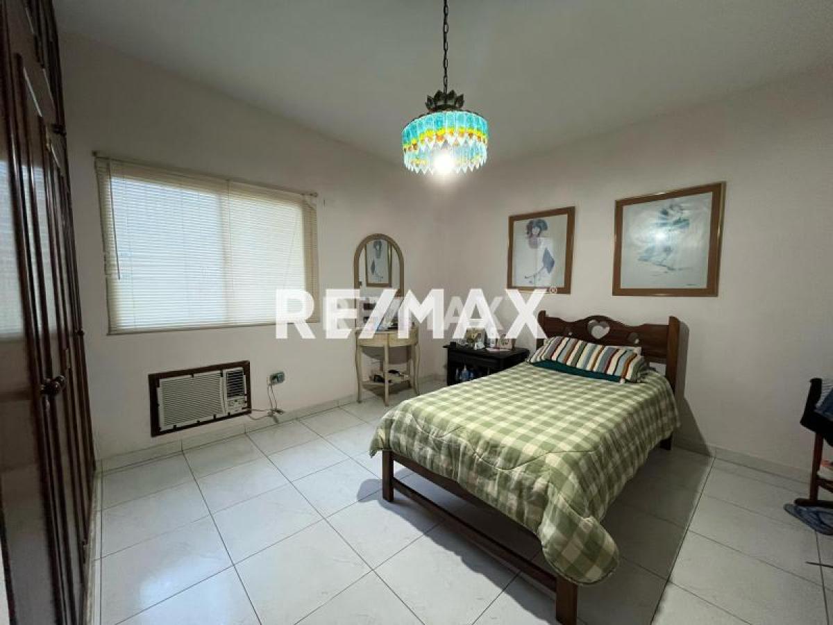 En Venta Casa o TownHouse Urb. Zarabon. Comunidad Cardón - Foto 9