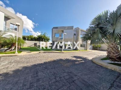 En Venta Casa o TownHouse Urb. Zarabon. Comunidad Cardón - Foto 16