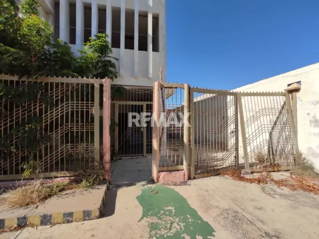 En Venta Edificio Caja de Agua, Punto Fijo, Estado Falcón - Foto 2
