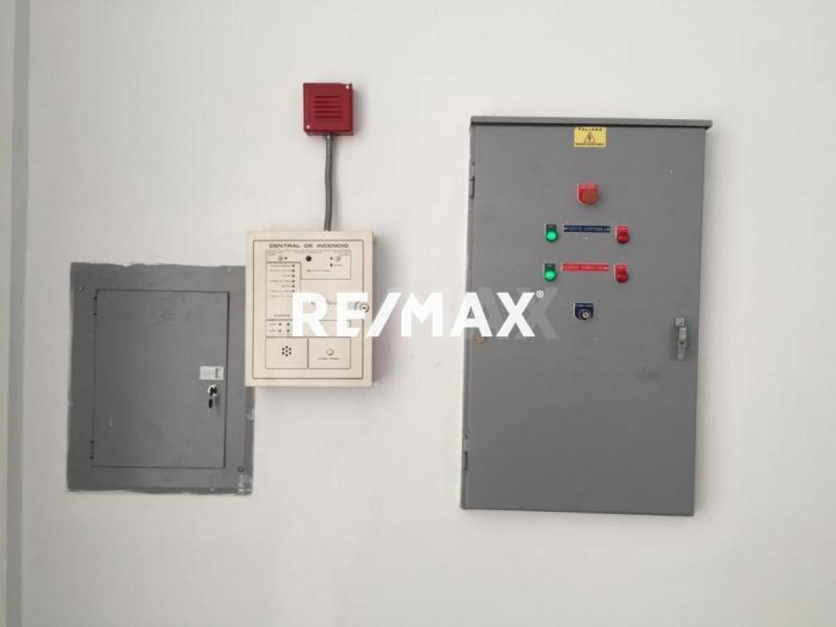 En Venta Edificio Avenida Bolivar, Carirubana, Falcón, 4102, VEN - Foto 14