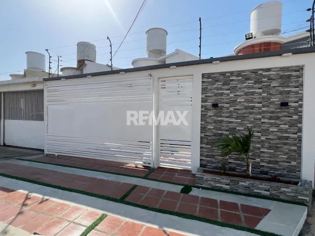 En Alquiler Casa o TownHouse Puerta Maraven, Cardón, Falcón, 4154, VEN - Foto 2