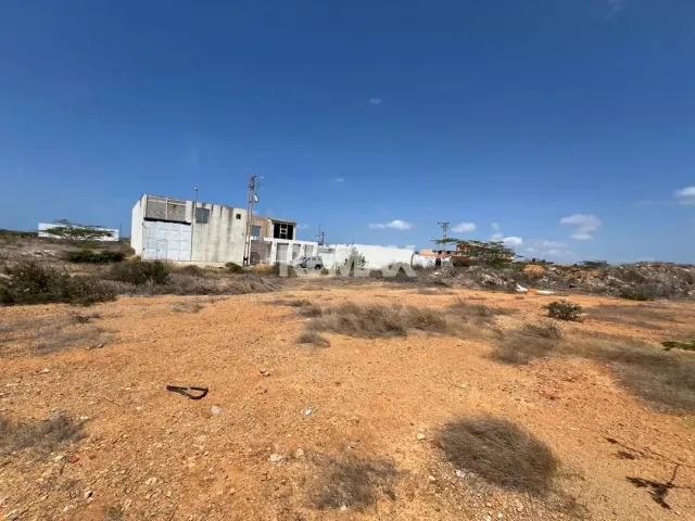 En Venta Terreno y Parcela Puerta Maraven, entre calle San Diego y calle Guacara - Foto 2