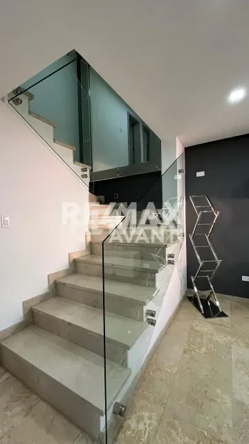 En Alquiler Casa o TownHouse Urbanización Cristal VII