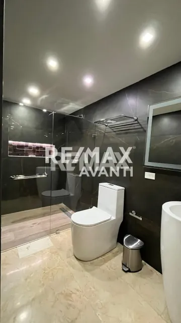 En Alquiler Casa o TownHouse Urbanización Cristal VII