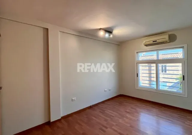 En Venta Casa o TownHouse Villas Paraiso Sector Las Virtudes