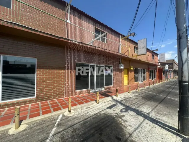 En Alquiler Local Comercial Avenida Ollarvides, Puerta Maraven, Cardón, Falcón, 4154, VEN - Foto 1