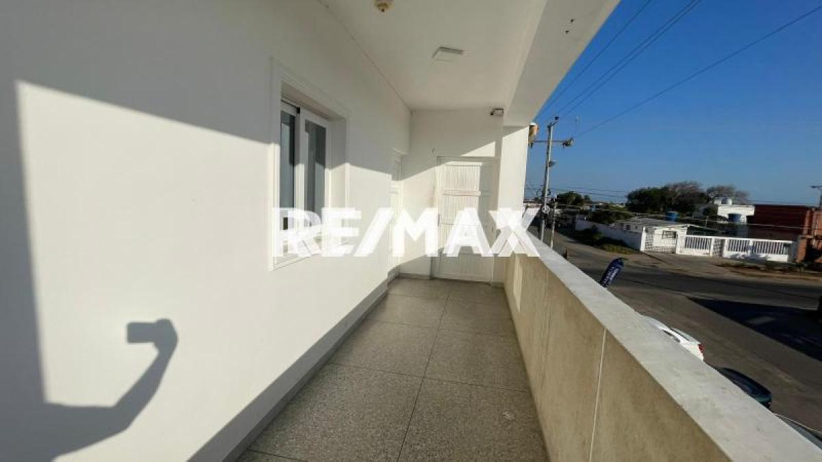 En Alquiler Oficina Avenida Ollarvides, Punta Cardón, Punto Fijo, Carirubana, Falcón, VEN - Foto 4