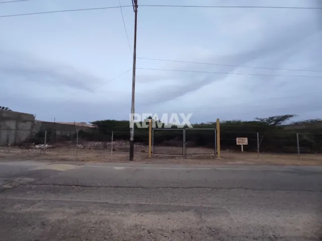 En Alquiler Terreno y Parcela Av. General Pelayo, Puerta Maraven