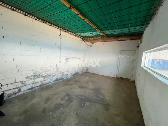 En Alquiler Local Industrial y Galpón AV. Rafael Gonzalez entre calle Tachira y San Jose - Foto 4