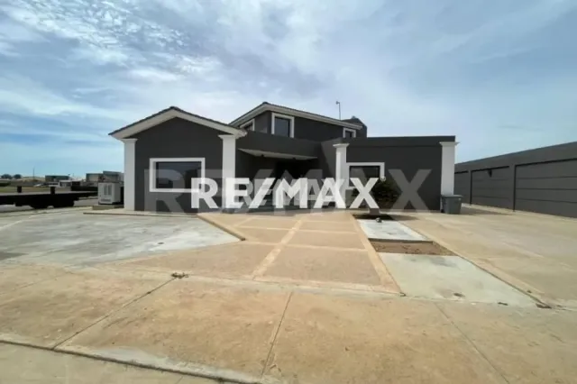 En Venta Casa o TownHouse Urb.zarabon. Terraza club de Golf - Foto 1