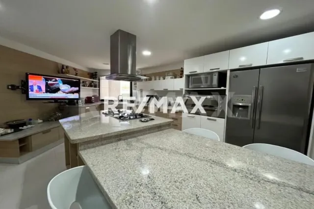 En Venta Casa o TownHouse Urb.zarabon. Terraza club de Golf - Foto 6