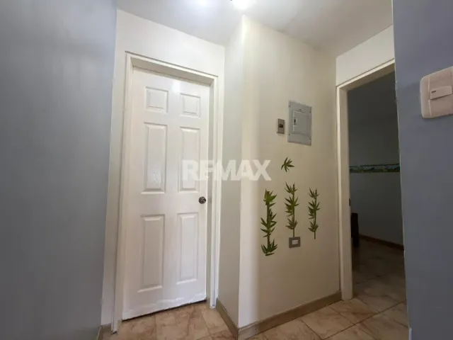 En Alquiler Casa o TownHouse Puerta Maraven Calle Democracia - Foto 4