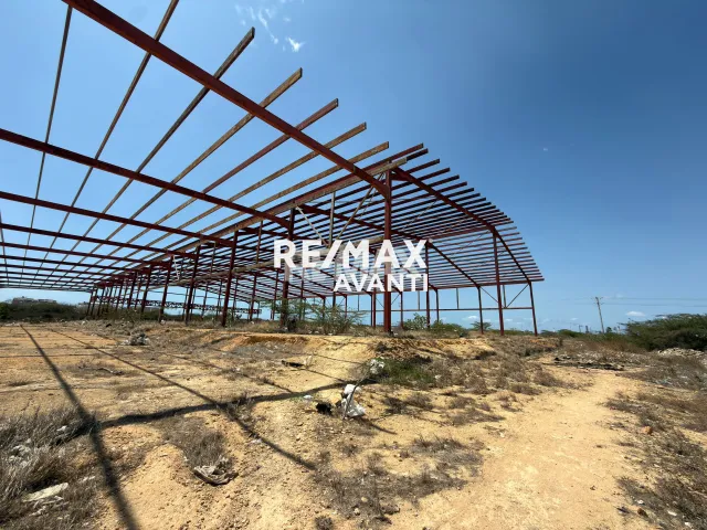 En Venta Terreno y Parcela Urb Casacoima Cerca del Centro Portugués - Foto 4