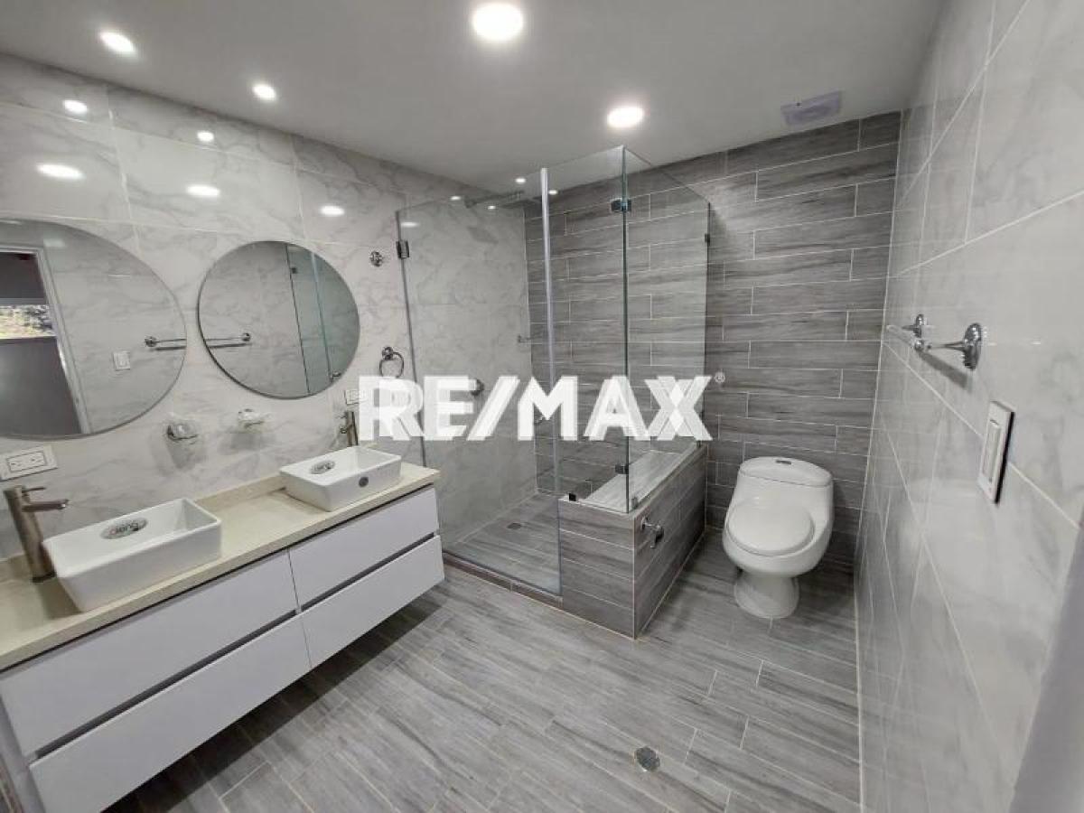 En Venta Casa o TownHouse La Lagunita, Judibana. - Foto 15