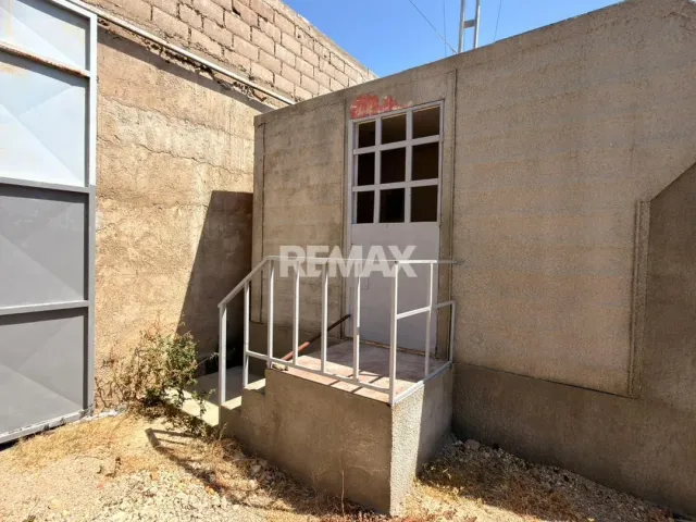 En Alquiler Local Industrial y Galpón Avenida Santa Irene, Punto Fijo, Falcón, 4102, VEN - Foto 4