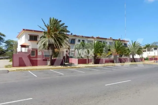 En Venta Hotel Judibana, Falcón, 4148, VEN - Foto 1