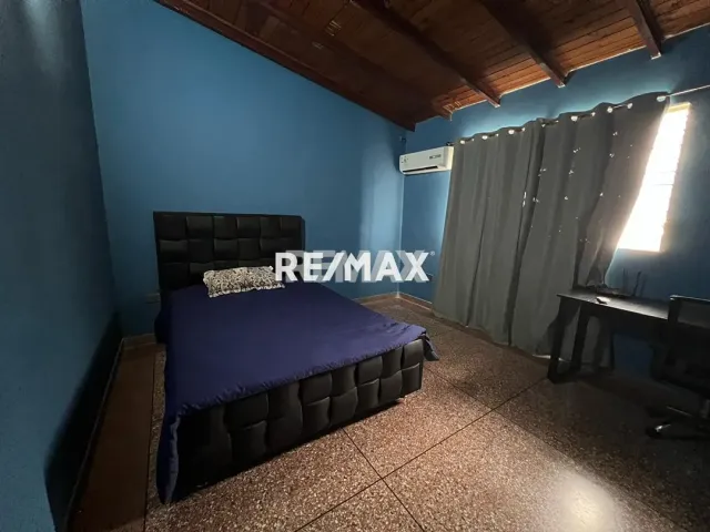 En Venta Casa o TownHouse Urbanizacion Santa Fe Sector los medanos calle los Pinos - Foto 2