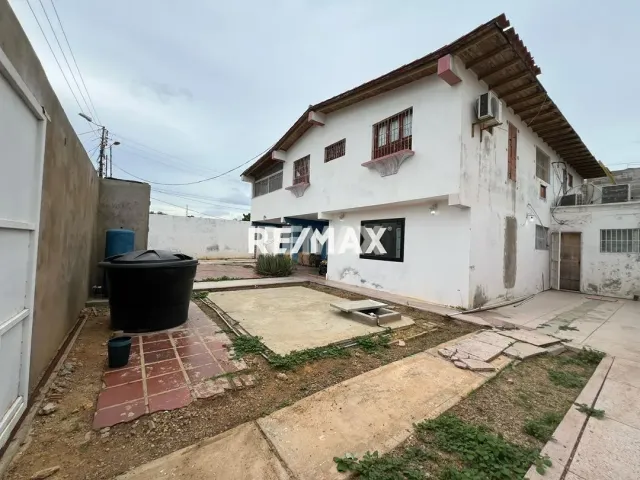 En Venta Casa o TownHouse Urbanizacion Santa Fe Sector los medanos calle los Pinos - Foto 11