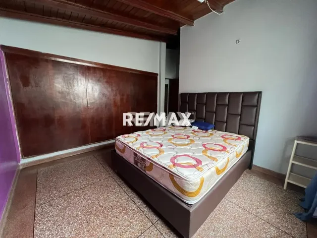 En Venta Casa o TownHouse Urbanizacion Santa Fe Sector los medanos calle los Pinos - Foto 16