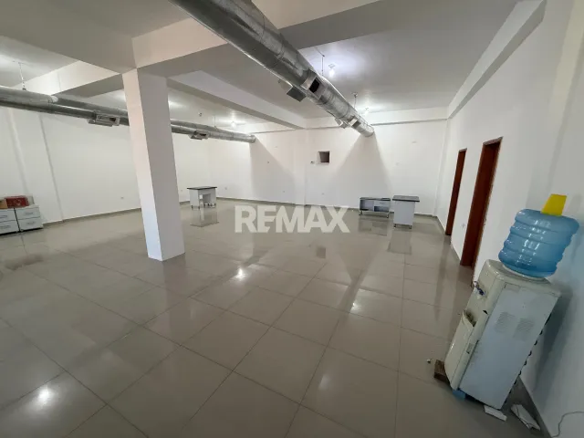 En Alquiler Local Comercial Ave Ollarvides Los Caciques - Foto 1