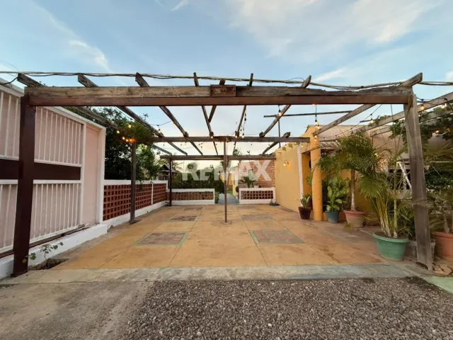 En Venta Casa o TownHouse Urbanización Zarabón. Punto Fijo. Falcon. VE - Foto 2