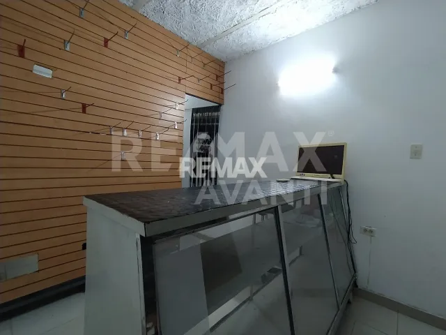 En Alquiler Local Comercial Av. General Riera Puerta Maraven - Foto 8