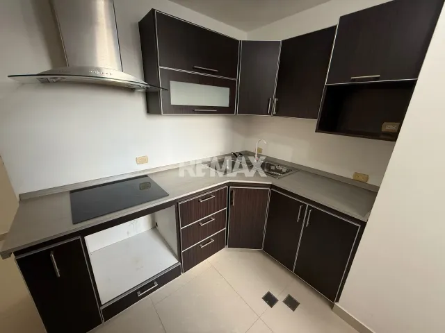 En Alquiler Apartamento Conjunto Residencial San Román - Foto 3