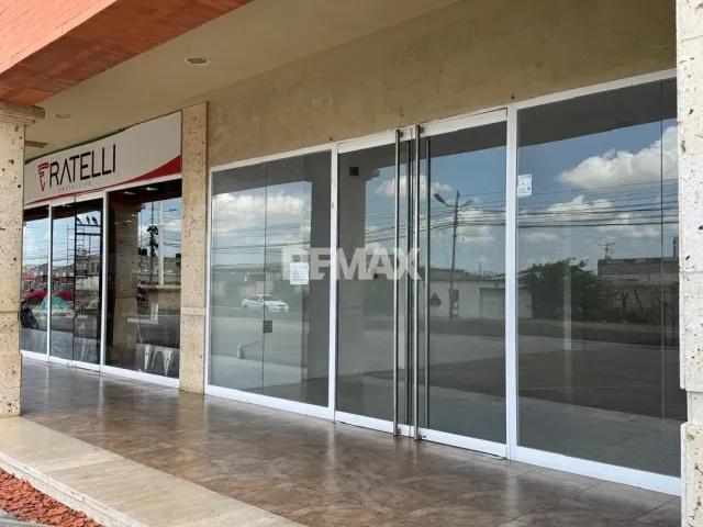En Alquiler Local Comercial Avenida Girardot, Centro, Punto Fijo, Falcón, 4102, VEN - Foto 1