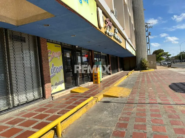 En Alquiler Local Comercial Carirubana, Punto Fijo, Falcón, 4102, VEN - Foto 2