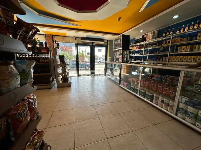 En Alquiler Local Comercial Carirubana, Punto Fijo, Falcón, 4102, VEN - Foto 6