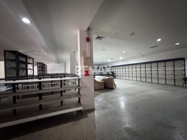 En Alquiler Local Industrial y Galpón Calle Bolivia, Centro, Punto Fijo, Carirubana, Falcón, 4102, VEN - Foto 1