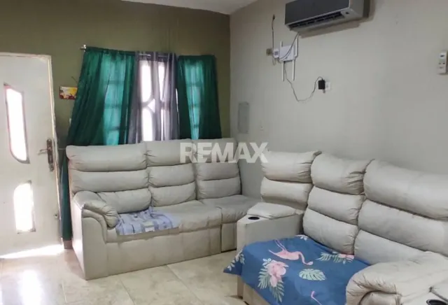 Casa de 2 hab. con anexo independiente en venta, Punto Fijo, 192 m2 de terreno - Foto 2