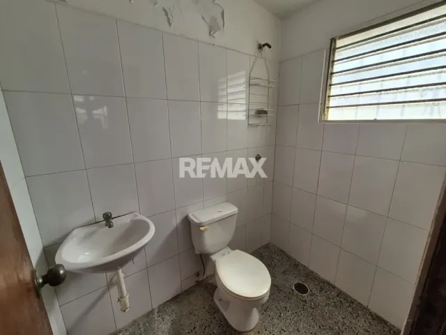 Amplia casa de 6 habitaciones y 4 baños en venta, Guaranao, Punto Fijo - Foto 13