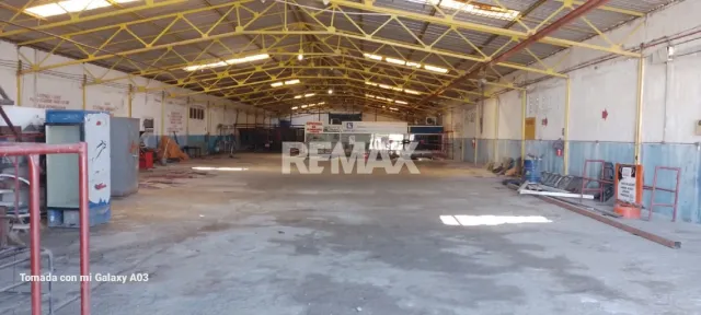 Amplio galpón de 1.400 m² en venta, excelente ubicación en Caja de Agua - Foto 1