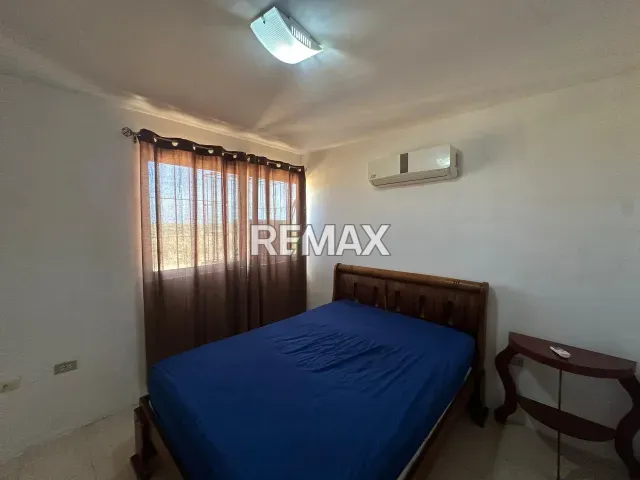 Apartamento de 70 m² con 3 habitaciones y estacionamiento en alquiler, Punto Fijo - Foto 4